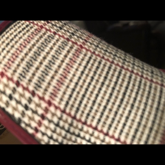 Karl Lagerfeld Paris Loafer. Plaid with embroidered appliqués. Sz 9 (NWT) - Picture 3 of 8